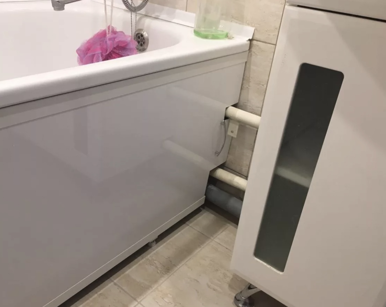 Установка экрана ванны Установка экрана под ванну